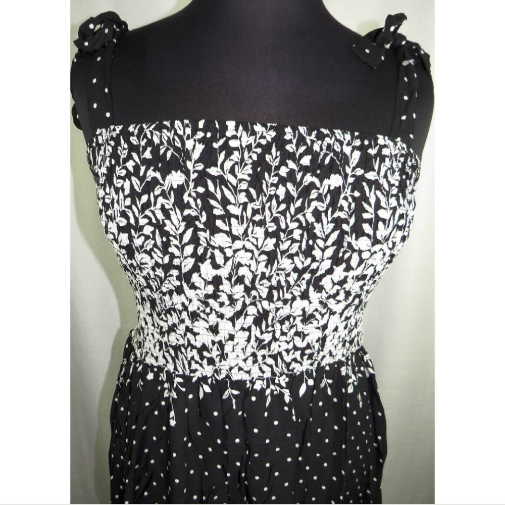 Zenobia Black White Floral Polka Dot Smocked Maxi Sun Dress Plus Size 3X - Picture 4 of 9